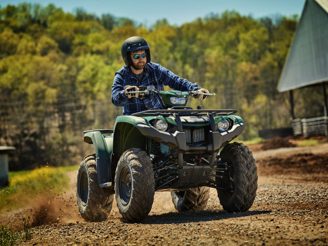: The Kodiak 450 has user-friendly features that make is a work vehicle for the farm or ranch. (Photo courtesy of Yamaha)